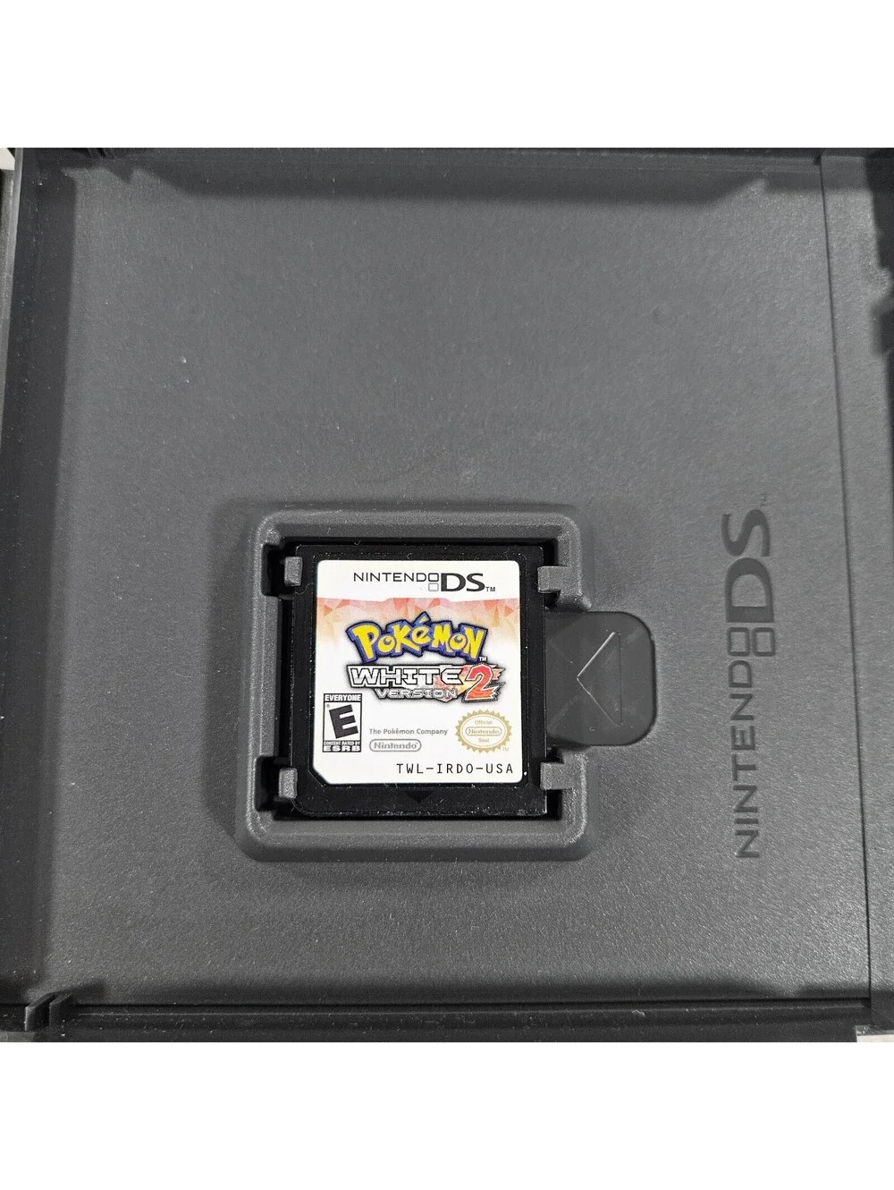 Pokemon White Version 2 Nintendo DS Authentic Complete In Box CIB Manual Tested